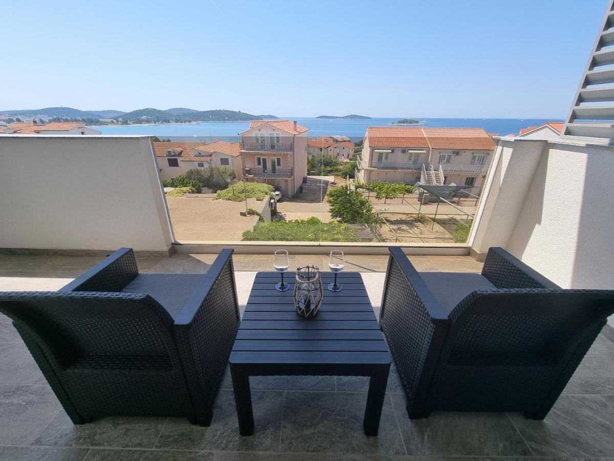 Sea View Apartment Rogoznica  Zewnętrze zdjęcie